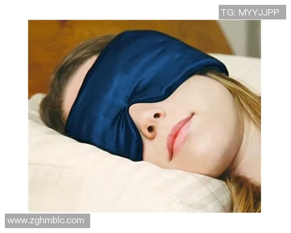 足球球星佩戴眼罩背后的原因及其对比赛表现的影响分析 足球球星佩戴眼罩背后的原因及其对比赛表现的影响分析